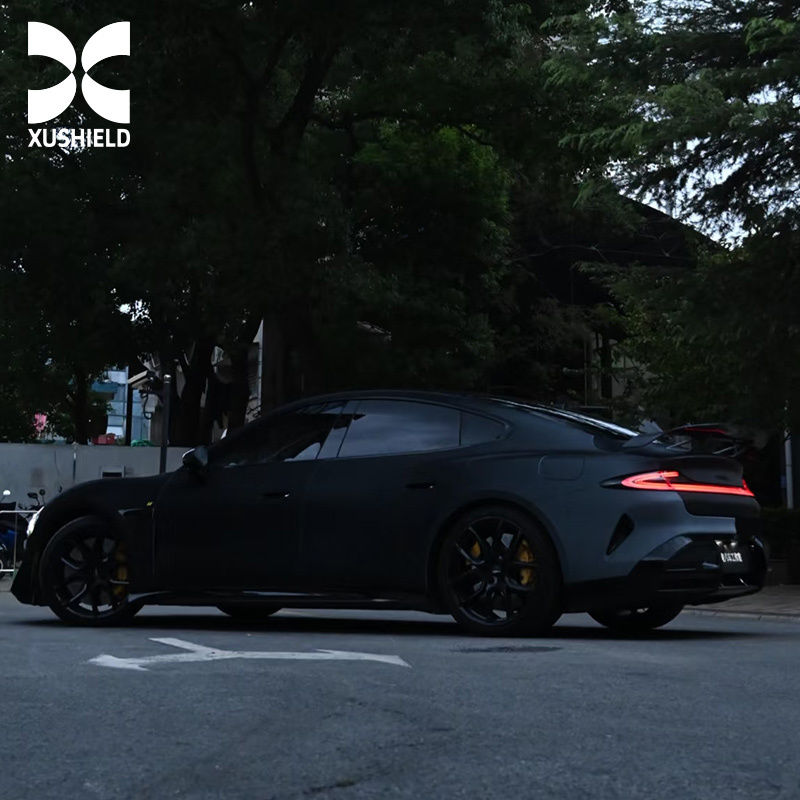 Özel ABD Kalitesi Küresel En Düşük Beyaz siyahtan siyaha döner Fiyat TPU PPF Film Araba Koruma Filmi Araba Kaplama Güneş tutulması siyah